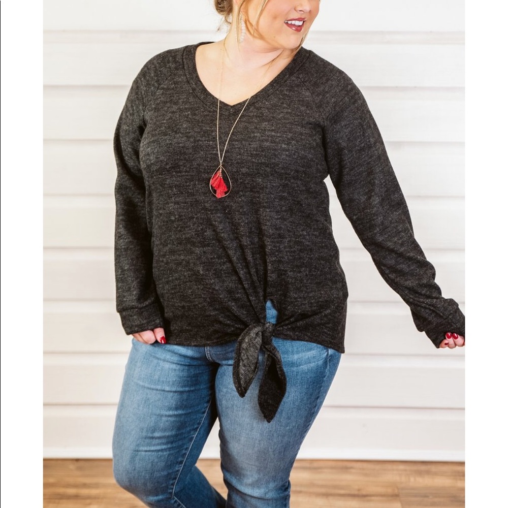 NWOT soft gray top 🖤